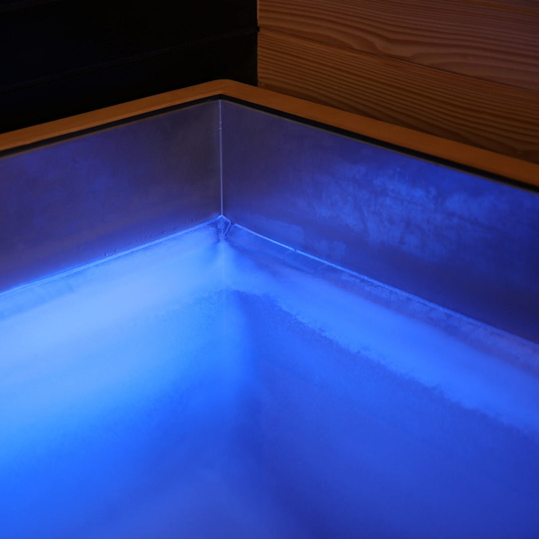 Revive Plunge Luxury Plunge with 1hp Chiller